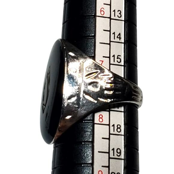 Silver Tone Black Oval Cabochon Ring Sz 7.5 Unsigned - Picture 3 of 5